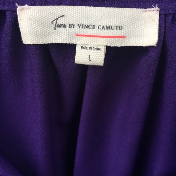 Beautiful Vince Camuto Blouse - Picture 2 of 4